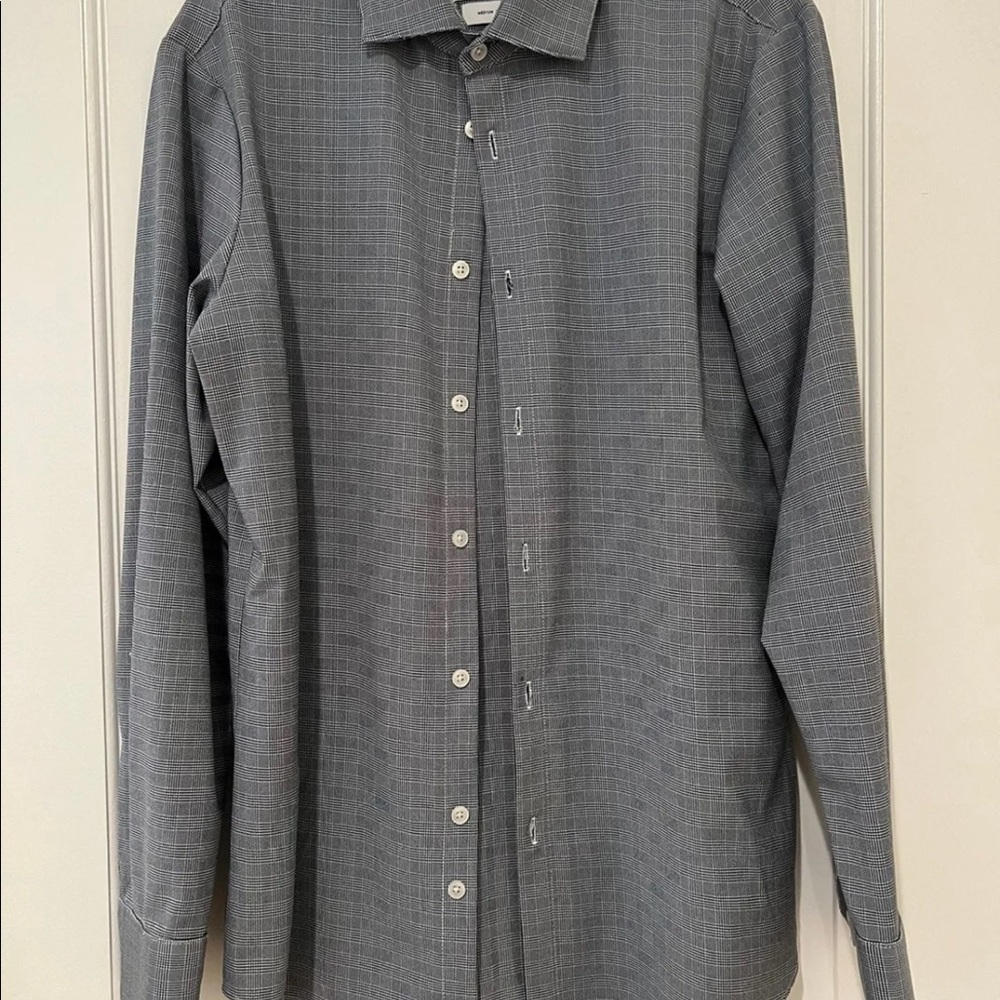 Mizzen + Main Blue/Grey plaid performance fabric button down shirt